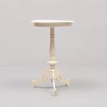 1047 1238 LAMP TABLE